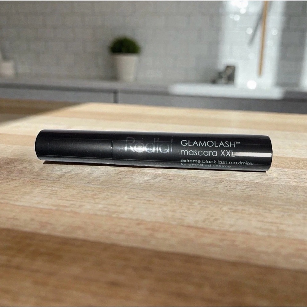 Rodial Glamolash Mascara XX in Deep Black New